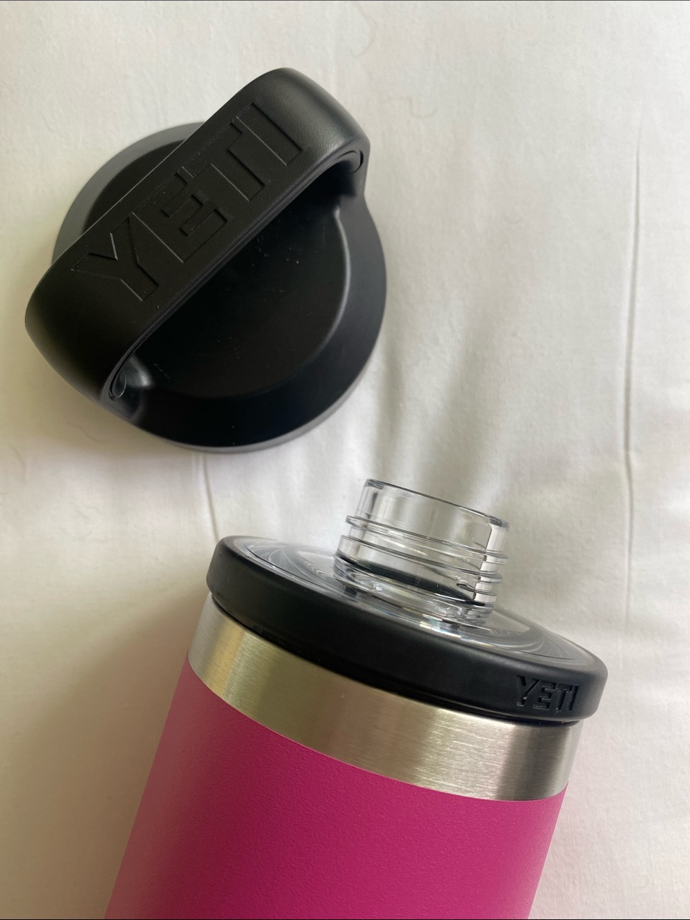 YETI Rambler with Chug Cap - Fuschia - Picture 5 of 6
